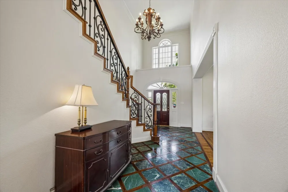11705 Joan Of Arc Drive Hedwig Village, TX 77024