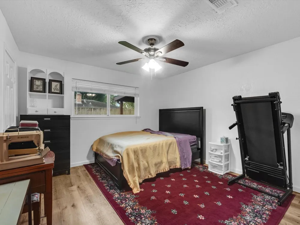 15714 Rill Lane Houston, TX 77062