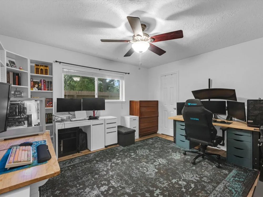 15714 Rill Lane Houston, TX 77062