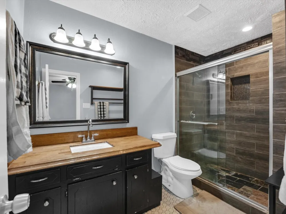 15714 Rill Lane Houston, TX 77062
