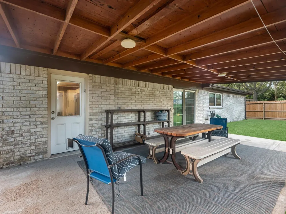 15714 Rill Lane Houston, TX 77062