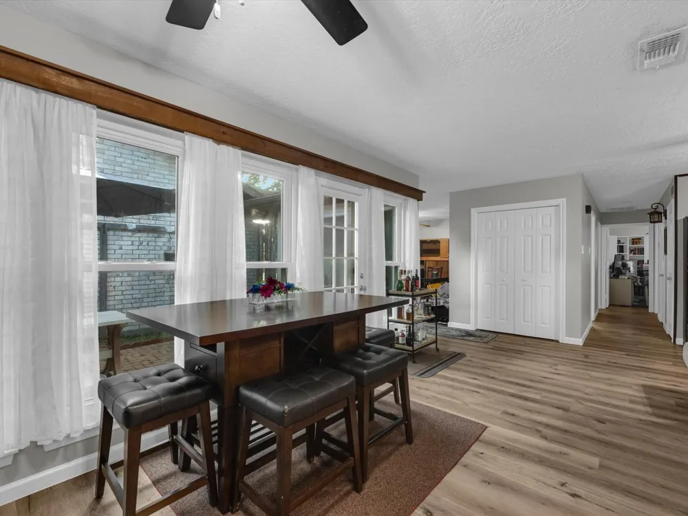 15714 Rill Lane Houston, TX 77062