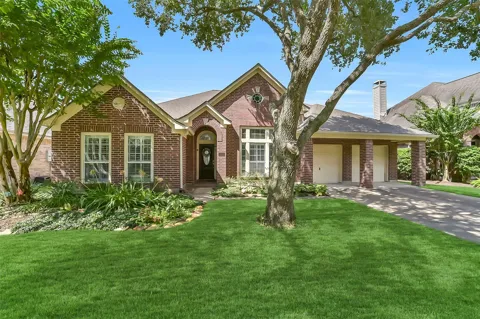 3105 Red Maple Drive