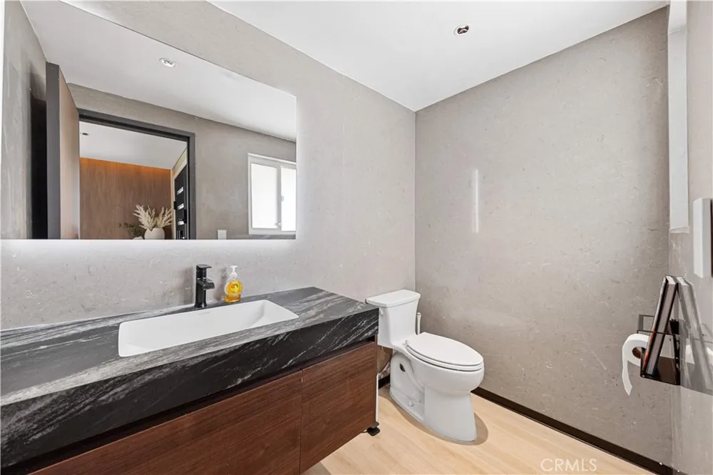 525 E Avenida San Juan San Clemente, CA 92672