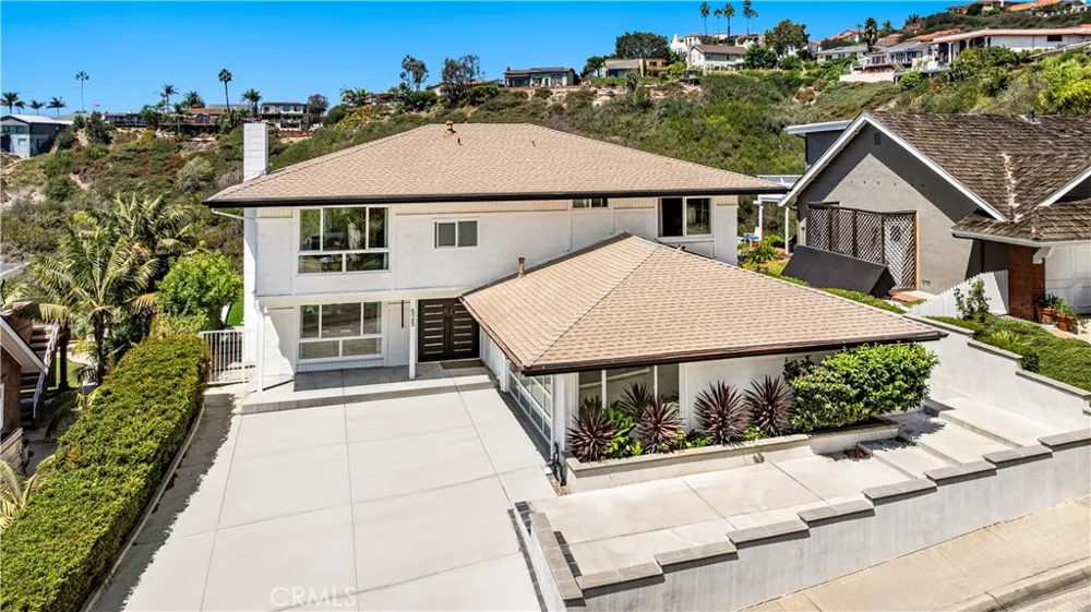 525 E Avenida San Juan San Clemente, CA 92672