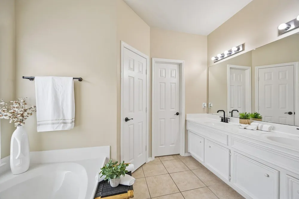 5002 Hearth Hollow Lane Sugar Land, TX 77479