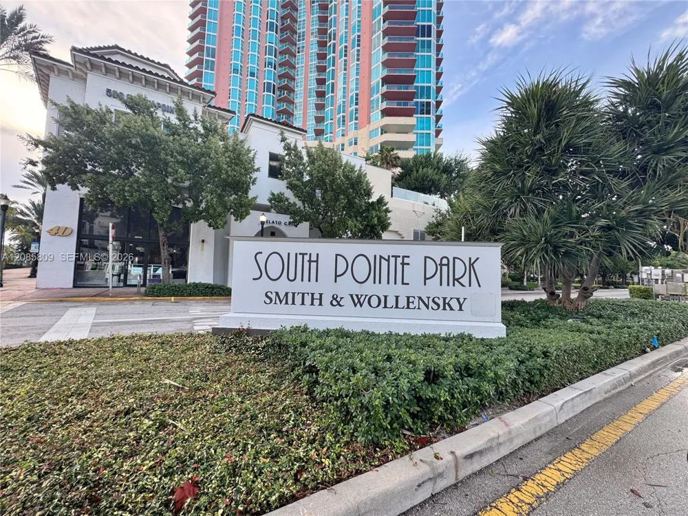 75 Washington Ave #20 Miami Beach, FL 33139