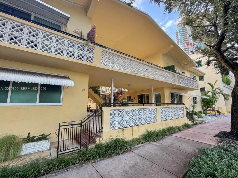 75 Washington Ave #20 Miami Beach, FL 33139