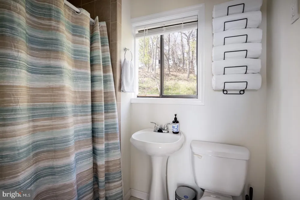 1721 HIGHLAND SPRINGS ROAD Old Fields, WV 26845