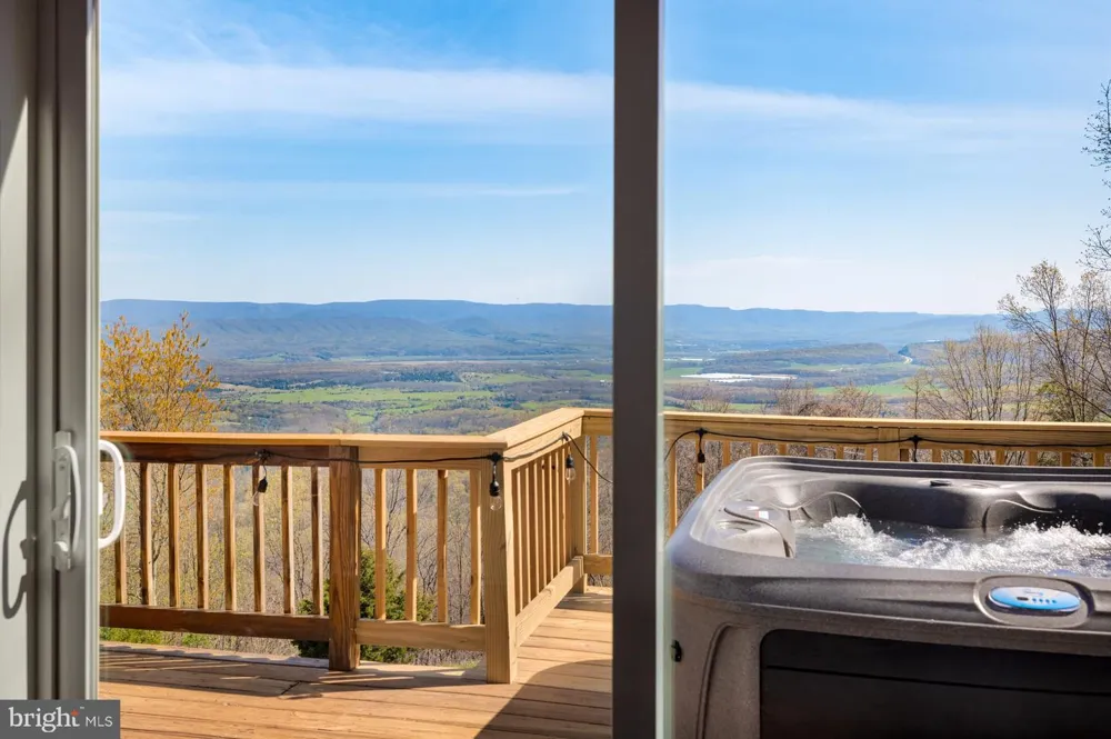 1721 HIGHLAND SPRINGS ROAD Old Fields, WV 26845