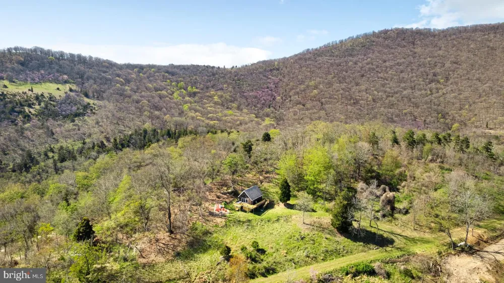 1721 HIGHLAND SPRINGS ROAD Old Fields, WV 26845