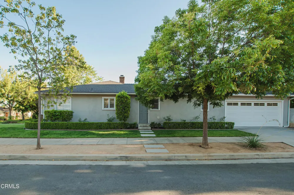 1547 Coolidge Avenue Pasadena, CA 91104