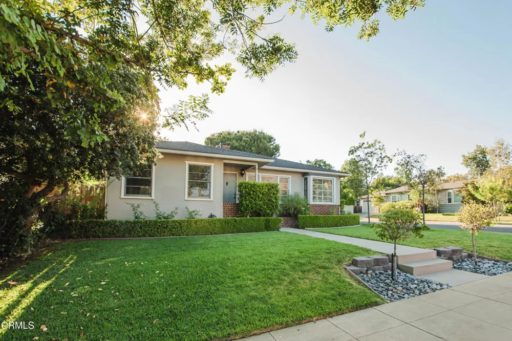 1547 Coolidge Avenue Pasadena, CA 91104