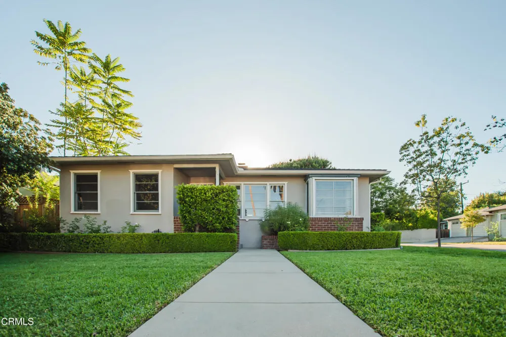 1547 Coolidge Avenue Pasadena, CA 91104