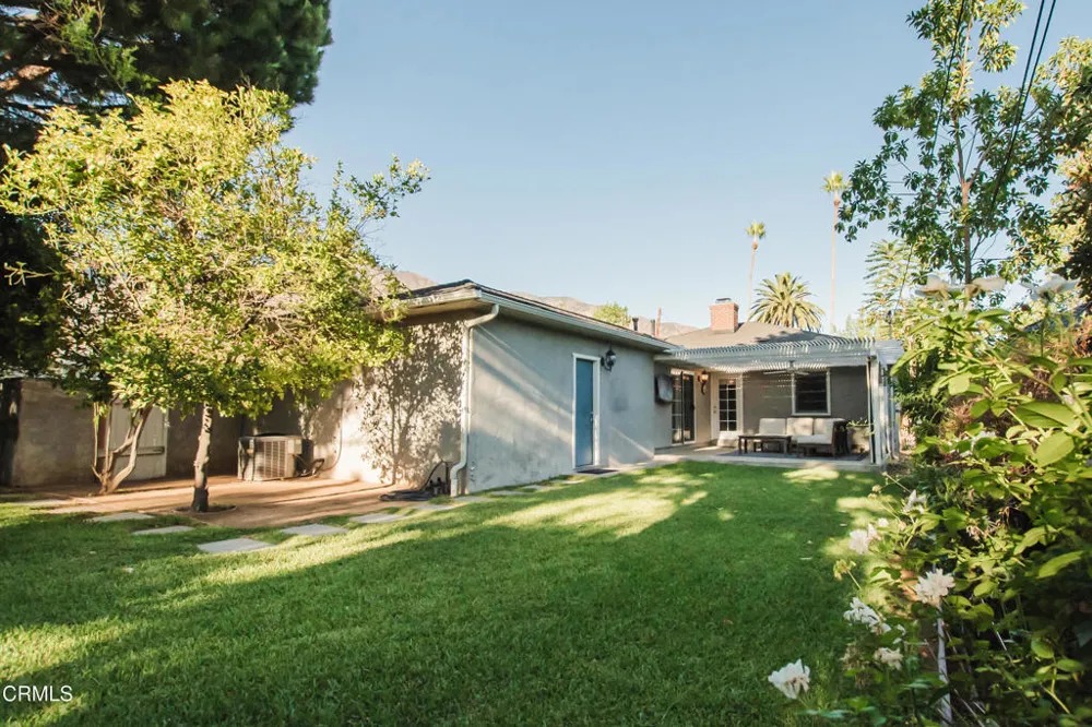 1547 Coolidge Avenue Pasadena, CA 91104