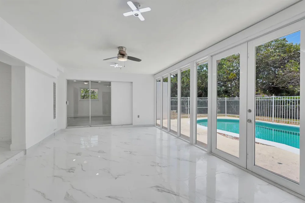334 SW 13th Avenue Boynton Beach, FL 33435