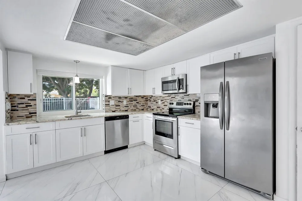 334 SW 13th Avenue Boynton Beach, FL 33435