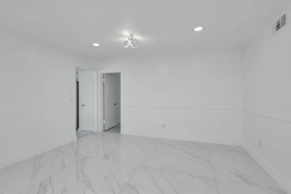 334 SW 13th Avenue Boynton Beach, FL 33435
