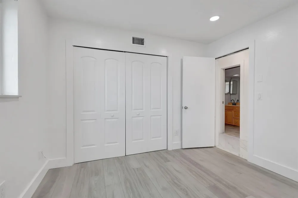 334 SW 13th Avenue Boynton Beach, FL 33435