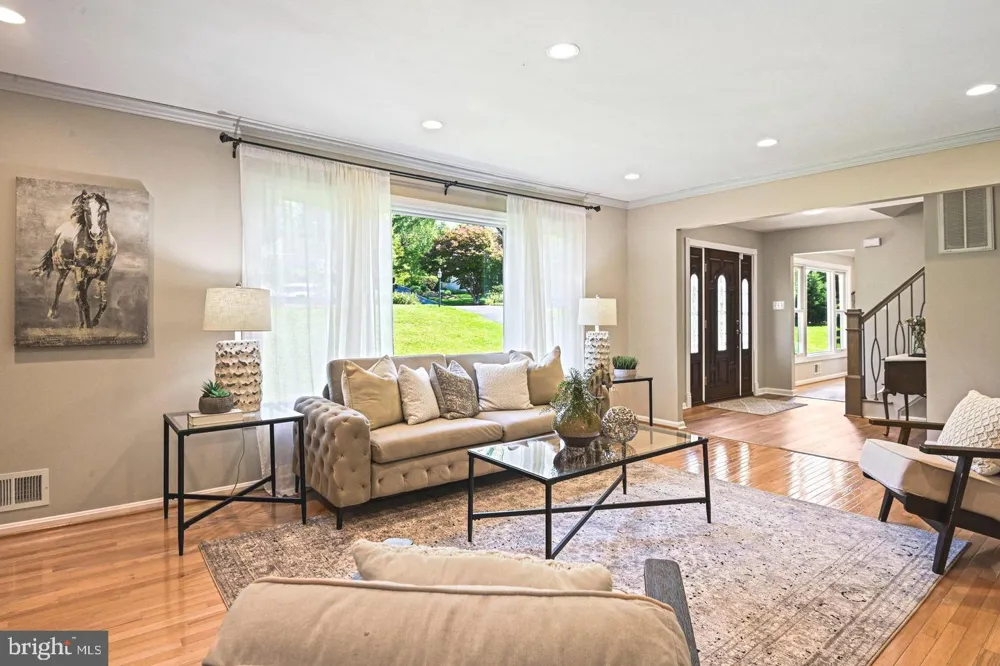 10315 MOUNTINGTON COURT Vienna, VA 22182