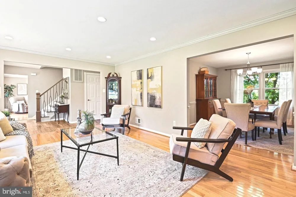 10315 MOUNTINGTON COURT Vienna, VA 22182