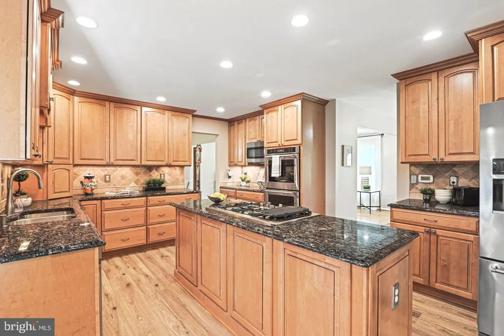 10315 MOUNTINGTON COURT Vienna, VA 22182