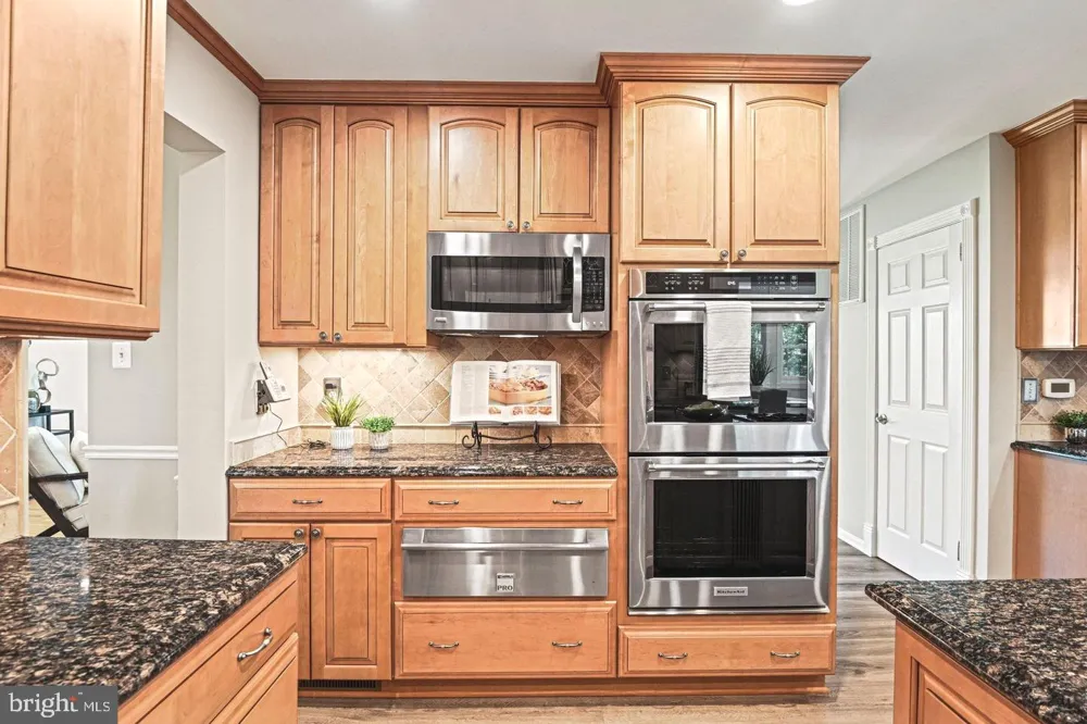 10315 MOUNTINGTON COURT Vienna, VA 22182