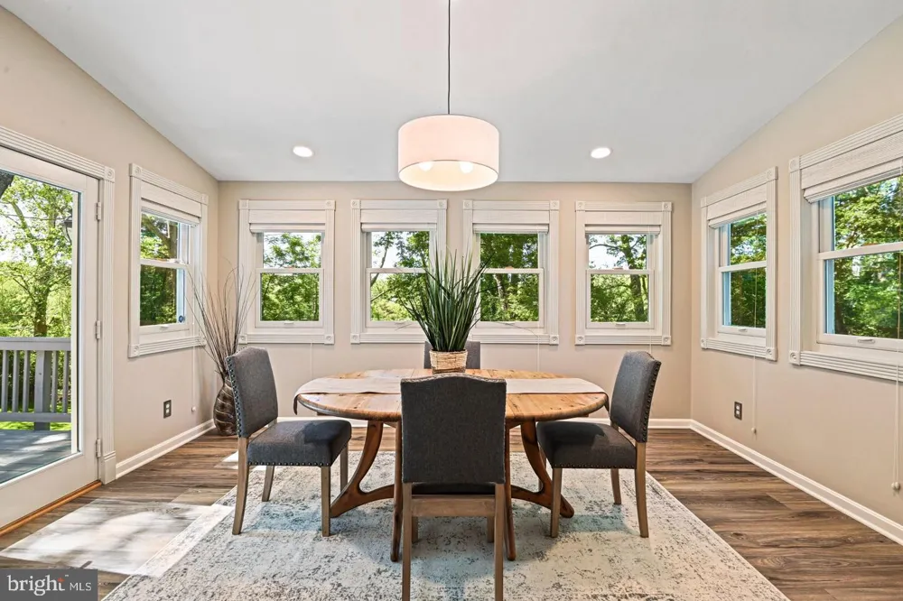 10315 MOUNTINGTON COURT Vienna, VA 22182