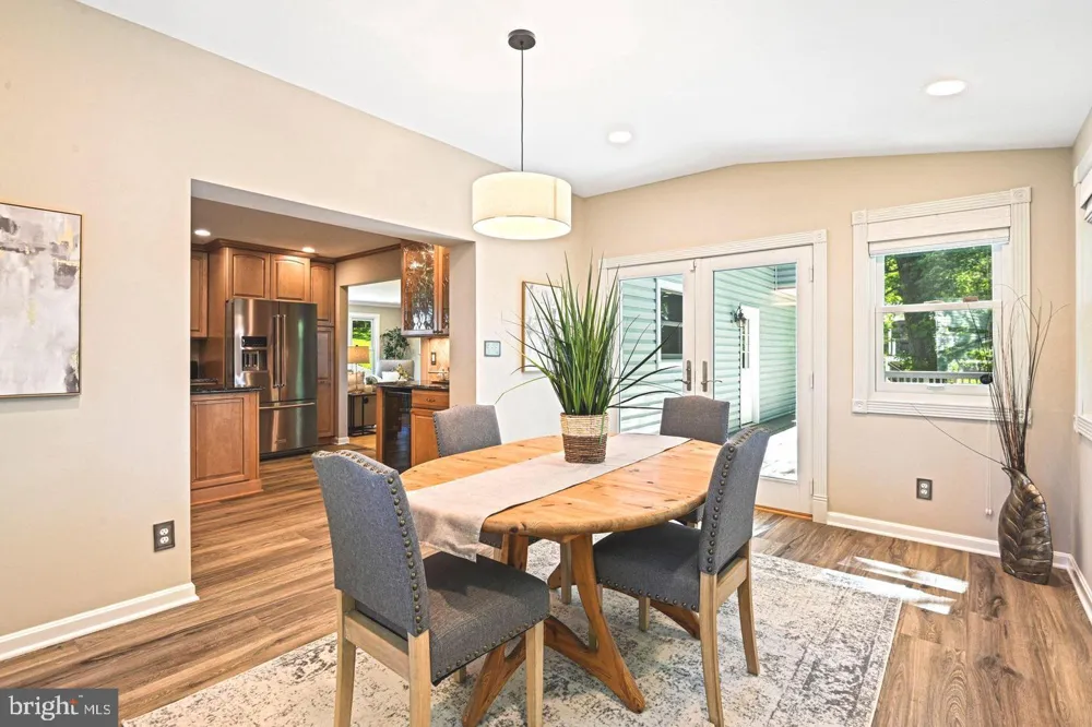 10315 MOUNTINGTON COURT Vienna, VA 22182