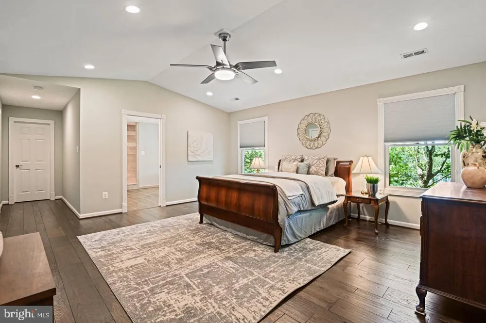 10315 MOUNTINGTON COURT Vienna, VA 22182