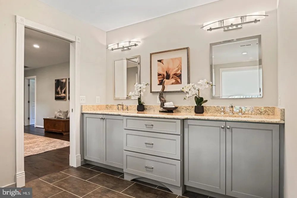 10315 MOUNTINGTON COURT Vienna, VA 22182