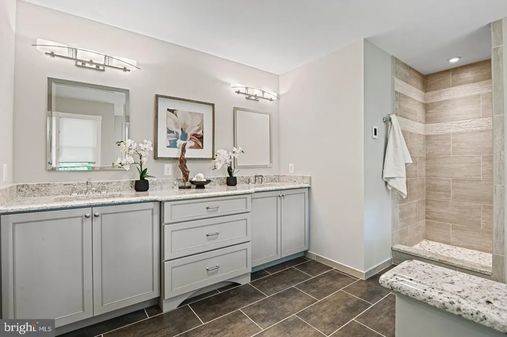 10315 MOUNTINGTON COURT Vienna, VA 22182