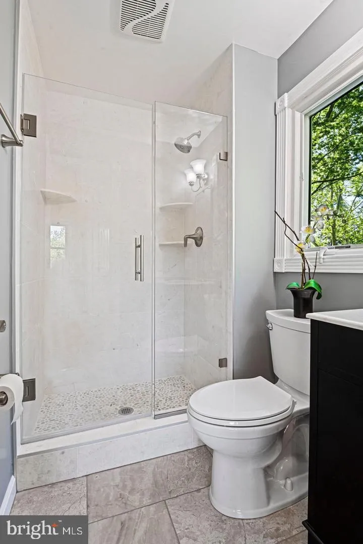 10315 MOUNTINGTON COURT Vienna, VA 22182