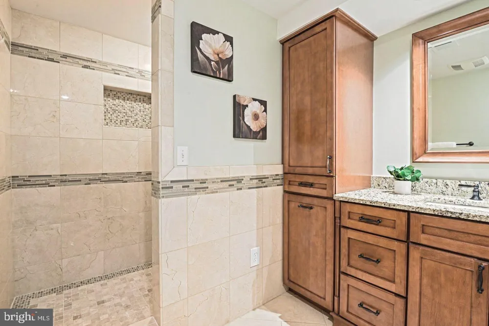 10315 MOUNTINGTON COURT Vienna, VA 22182