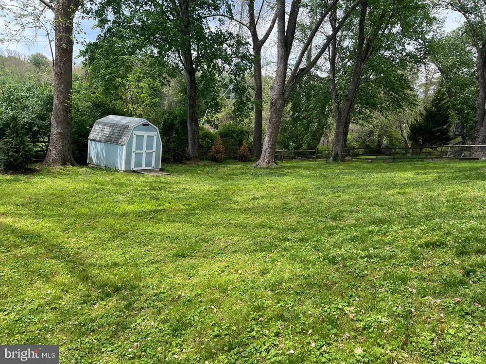 10315 MOUNTINGTON COURT Vienna, VA 22182