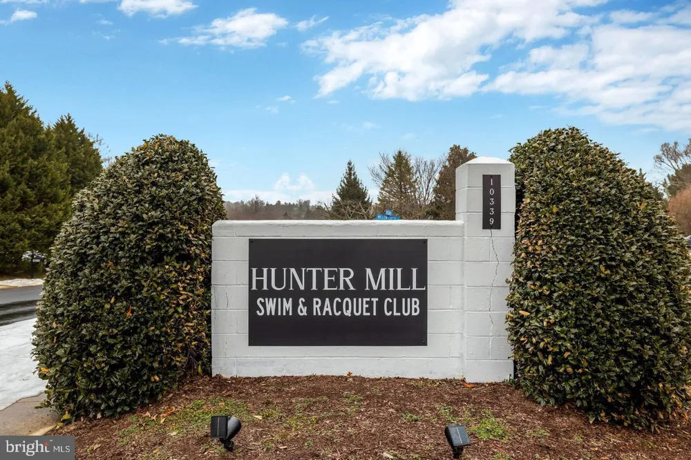 10315 MOUNTINGTON COURT Vienna, VA 22182
