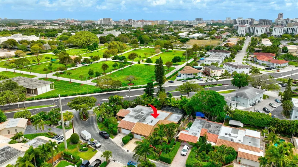 734 Camino Gardens Lane Boca Raton, FL 33432