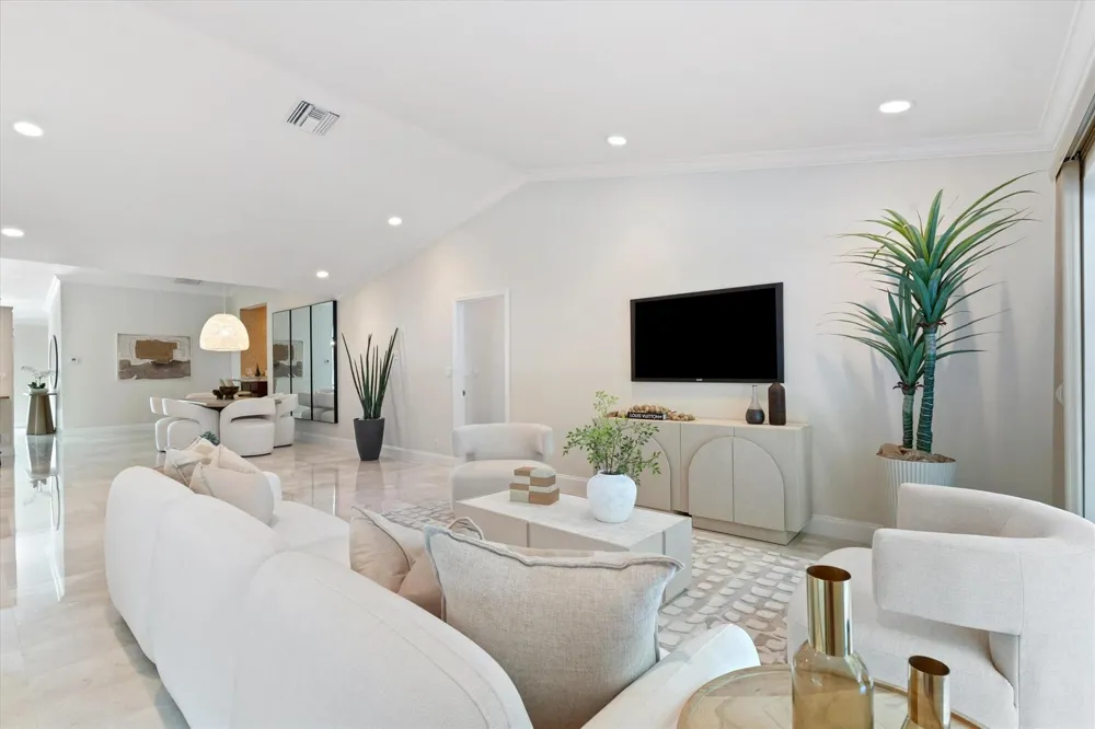 734 Camino Gardens Lane Boca Raton, FL 33432