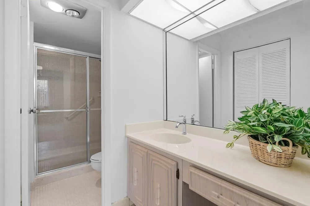 7080 ENVIRON BOULEVARD #423 Lauderhill, FL 33319