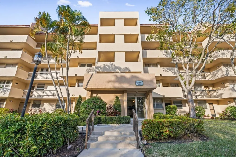 7080 ENVIRON BOULEVARD #423 Lauderhill, FL 33319