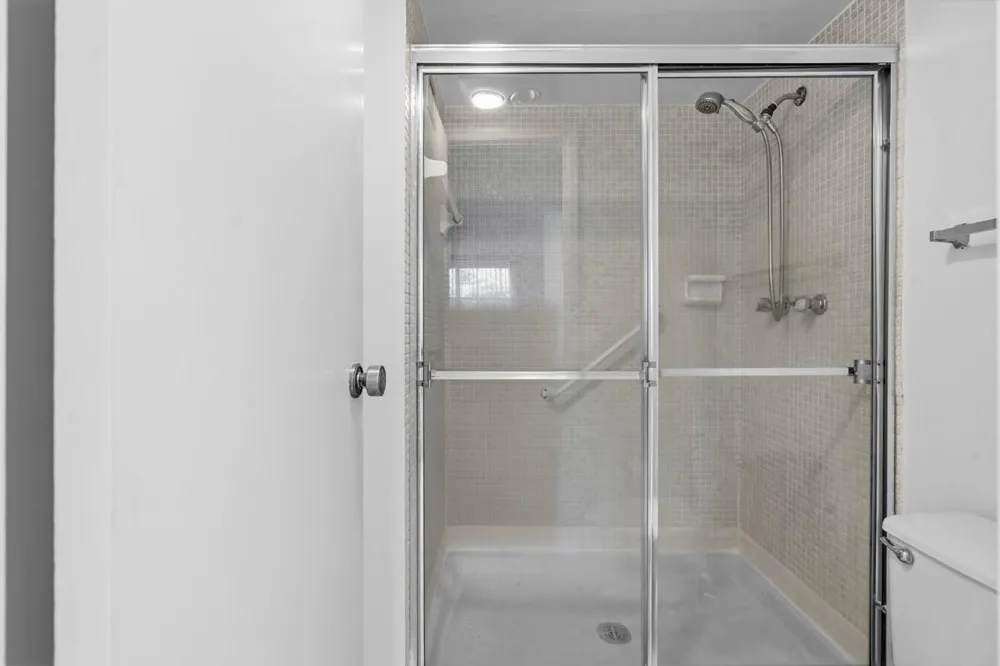 7080 ENVIRON BOULEVARD #423 Lauderhill, FL 33319