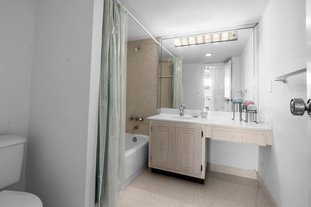 7080 ENVIRON BOULEVARD #423 Lauderhill, FL 33319