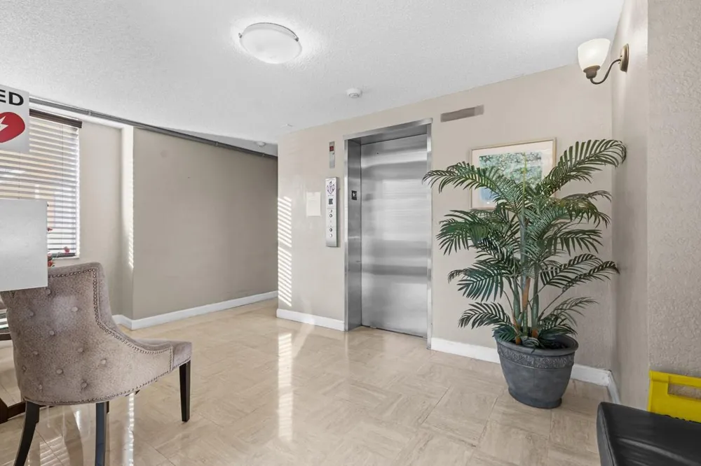7080 ENVIRON BOULEVARD #423 Lauderhill, FL 33319