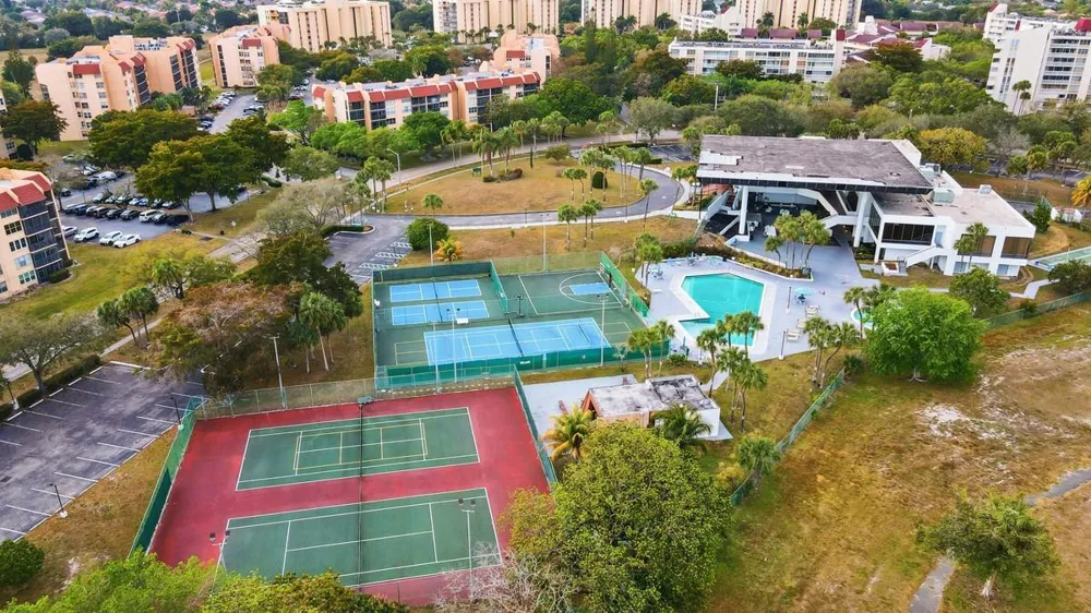 7080 ENVIRON BOULEVARD #423 Lauderhill, FL 33319