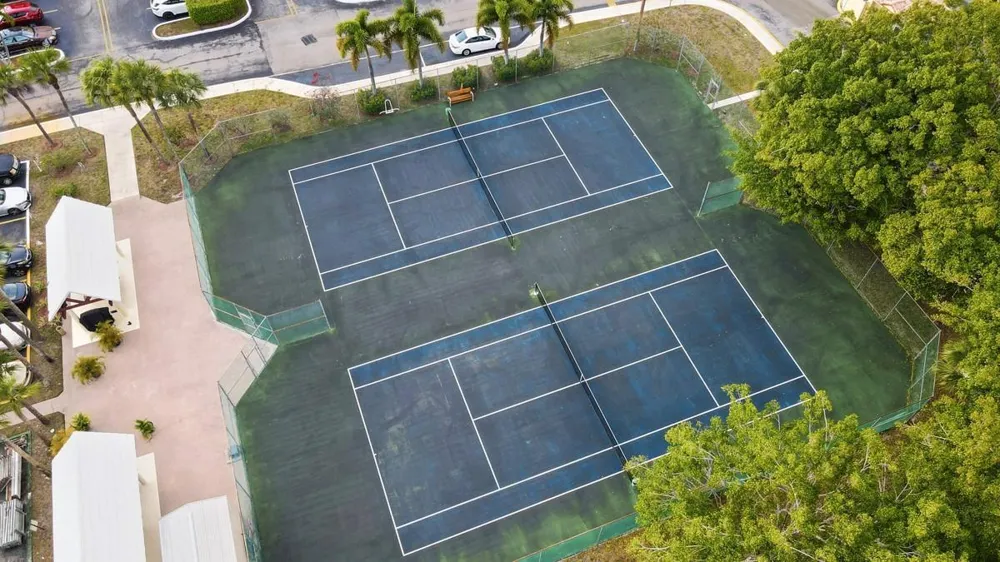 7080 ENVIRON BOULEVARD #423 Lauderhill, FL 33319