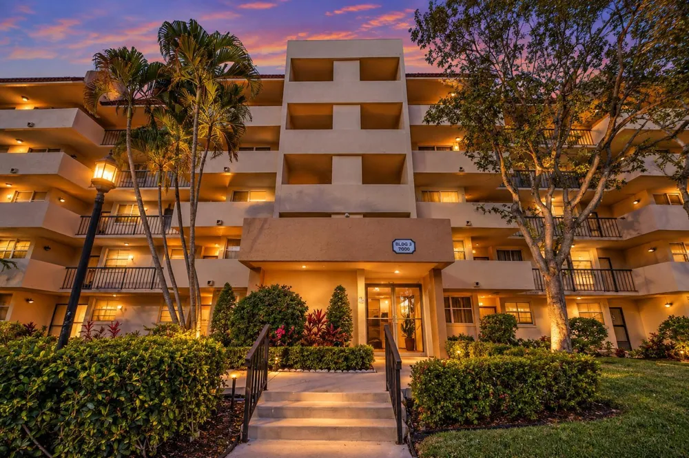 7080 ENVIRON BOULEVARD #423 Lauderhill, FL 33319