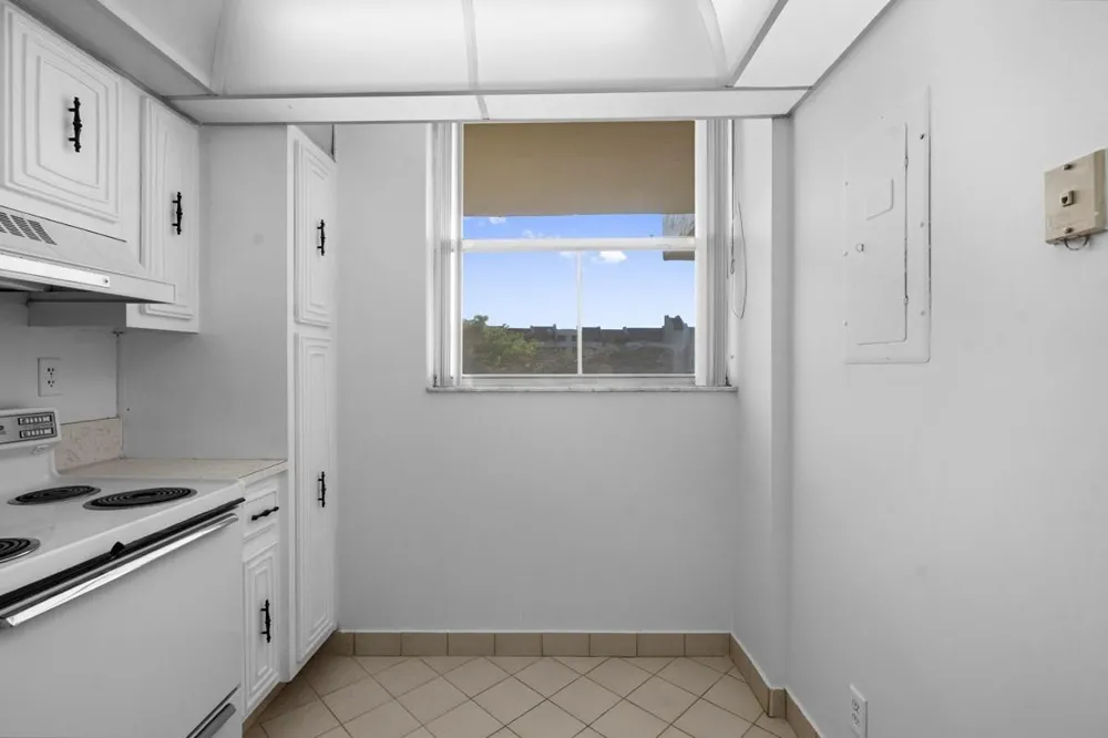 7080 ENVIRON BOULEVARD #423 Lauderhill, FL 33319