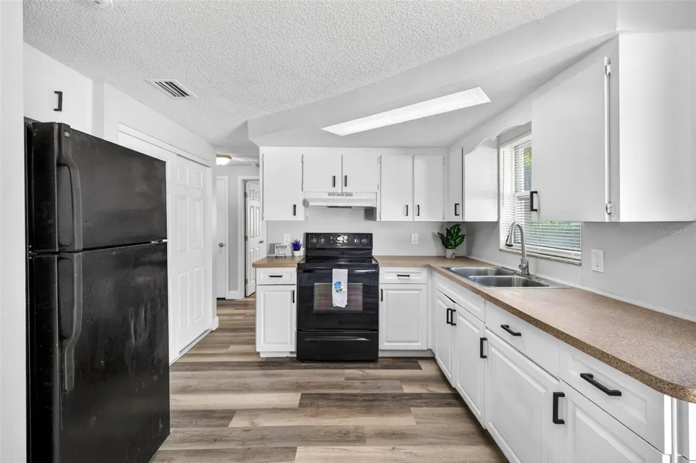7340 IVANHOE DRIVE Port Richey, FL 34668