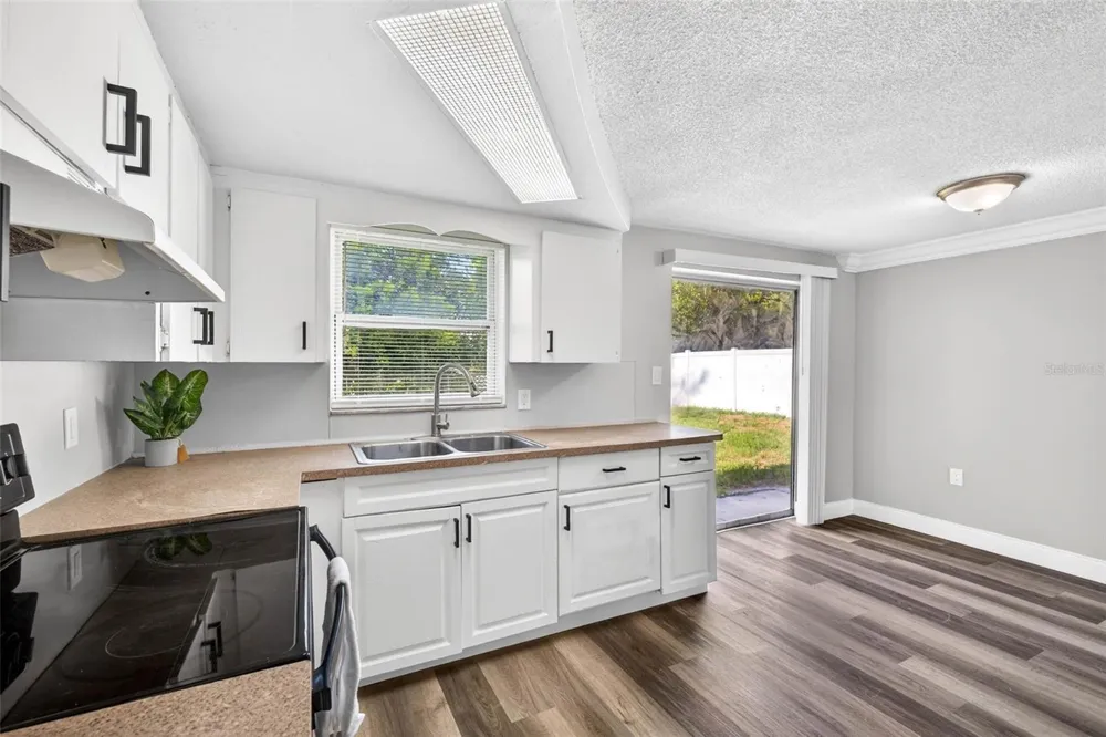 7340 IVANHOE DRIVE Port Richey, FL 34668