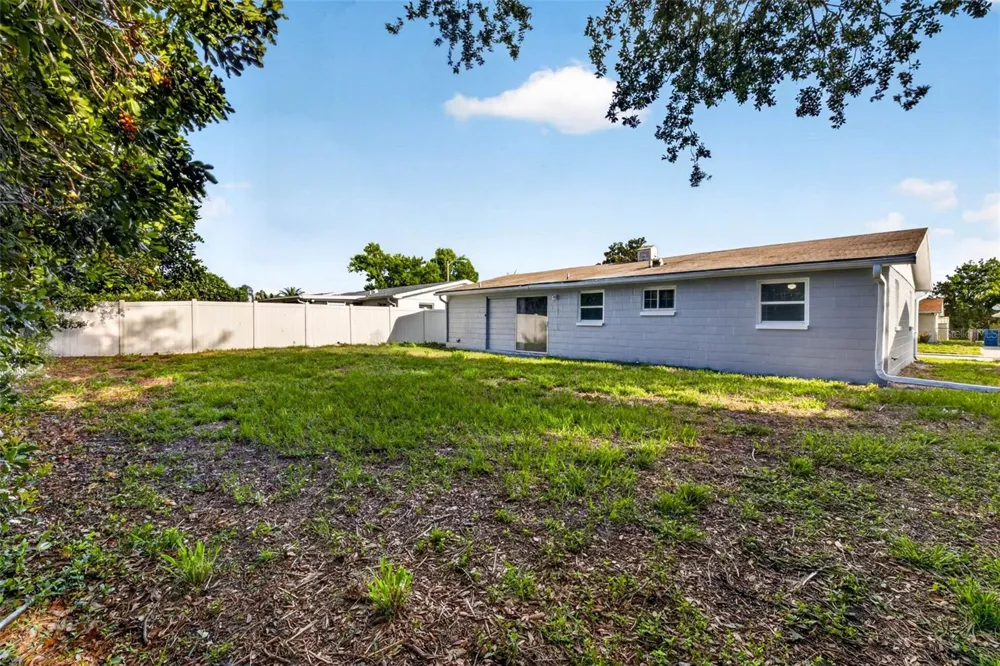 7340 IVANHOE DRIVE Port Richey, FL 34668